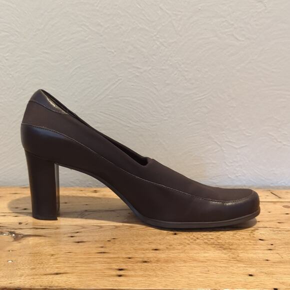Etienne Aigner Vintage 'Trina' Block Heel Slip On Leather/Nylon Stretch Sz. 9M - Picture 4 of 13